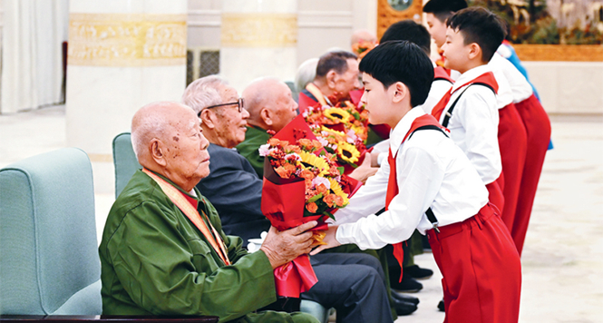 讓英雄的旗幟高高飄揚